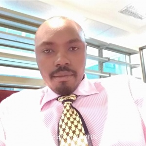32 year old dedicated career worker looking for opportunities abroad.
